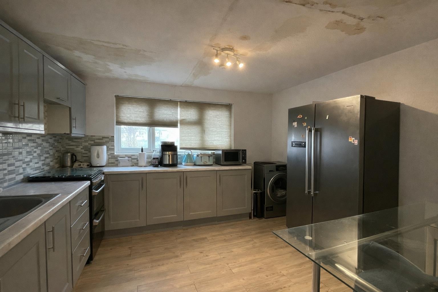 3 bed property in Clydesdale Place, Milton Keynes
